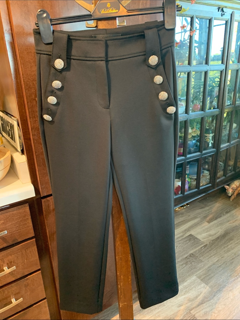 White House Black Market WHBM Jolie Rhinestone Button Luxe Stretch Pants Size 2